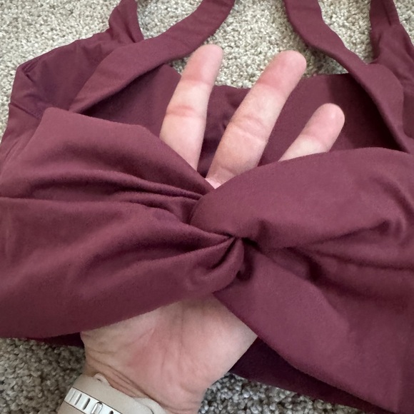 Women's Burgundy Sports Bra crop top Small - Picture 6 of 8